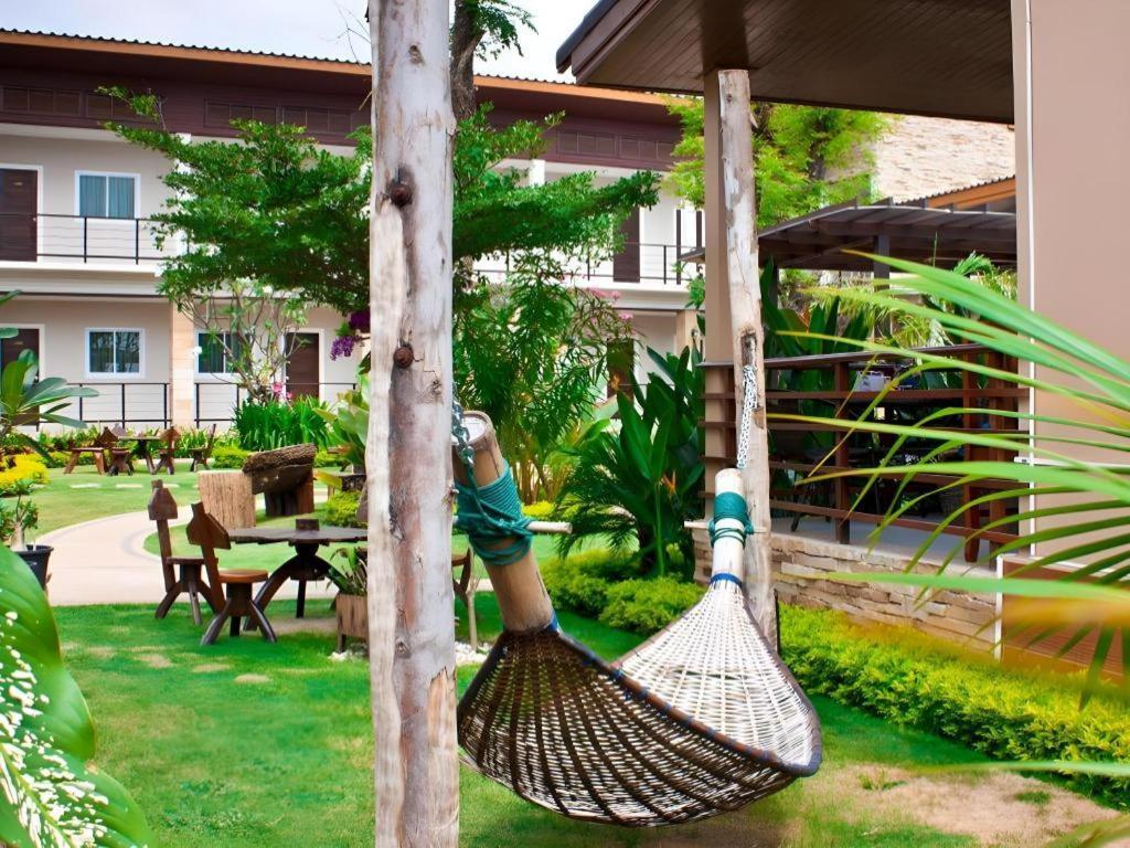 The Park Nangrong Resort Exterior photo