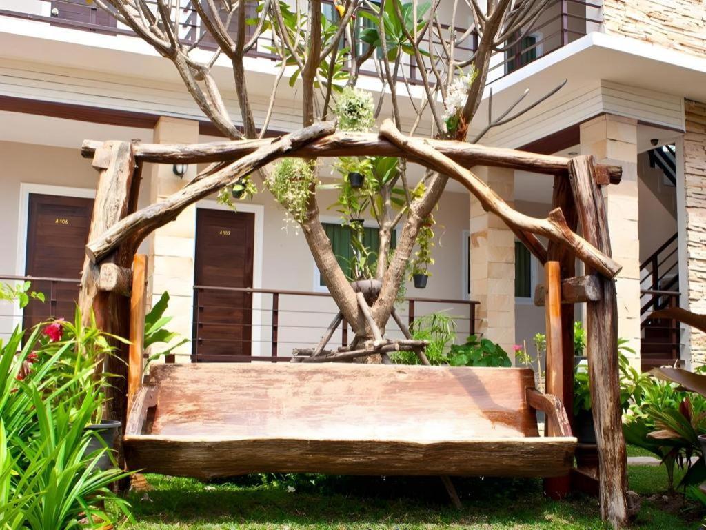 The Park Nangrong Resort Exterior photo